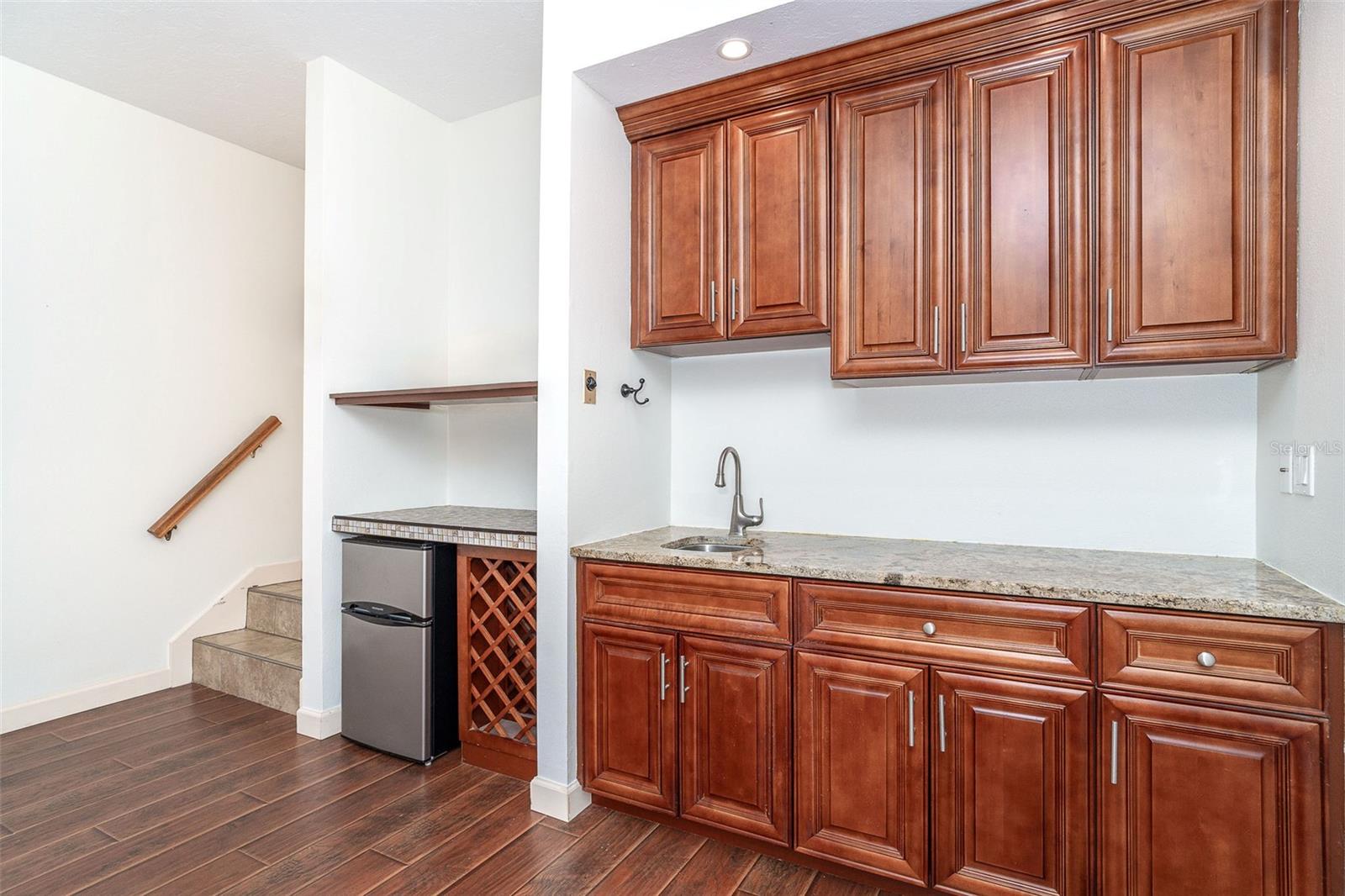 EVERGLADE ESTATES - Residential