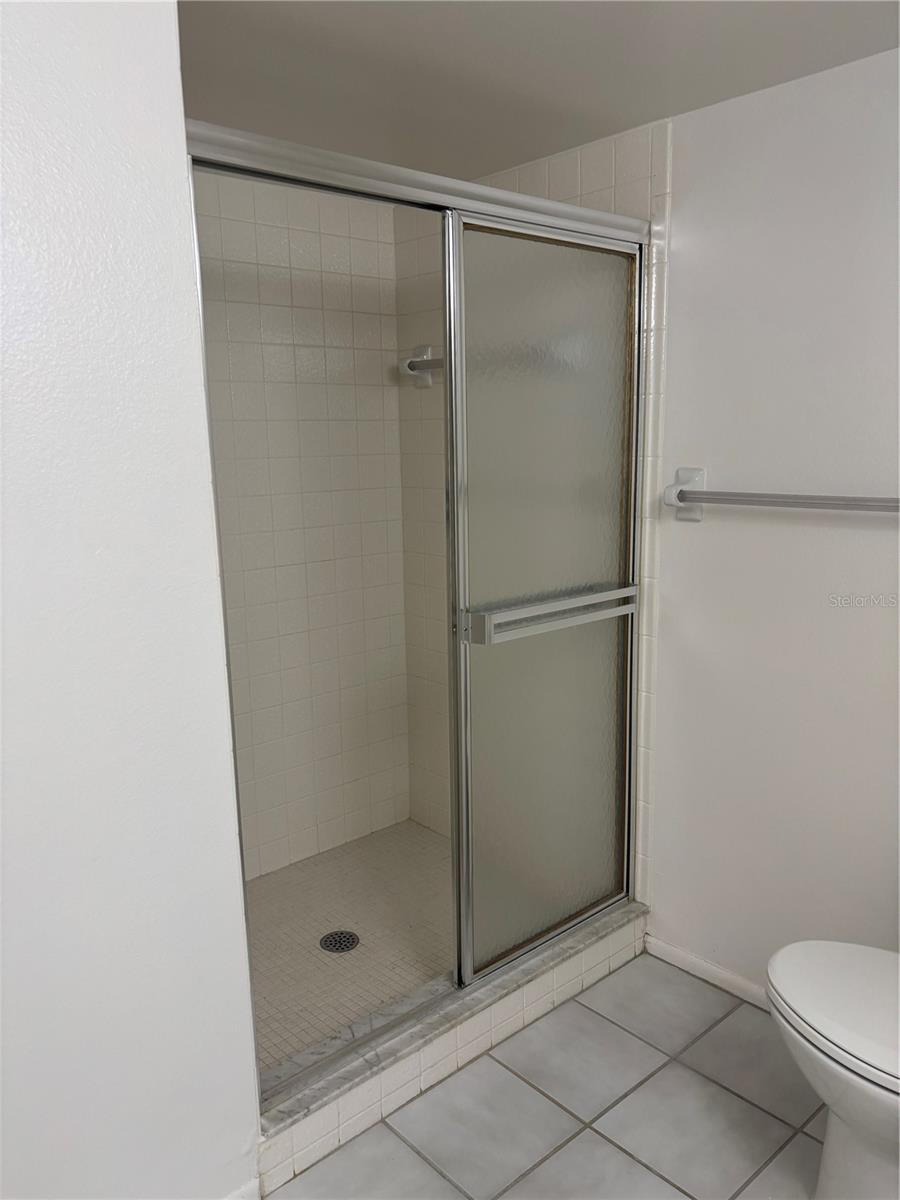 OAKS 04 - Residential