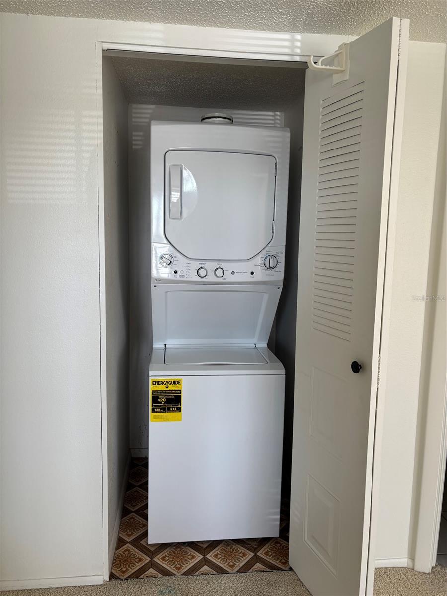 OAKS 04 - Residential