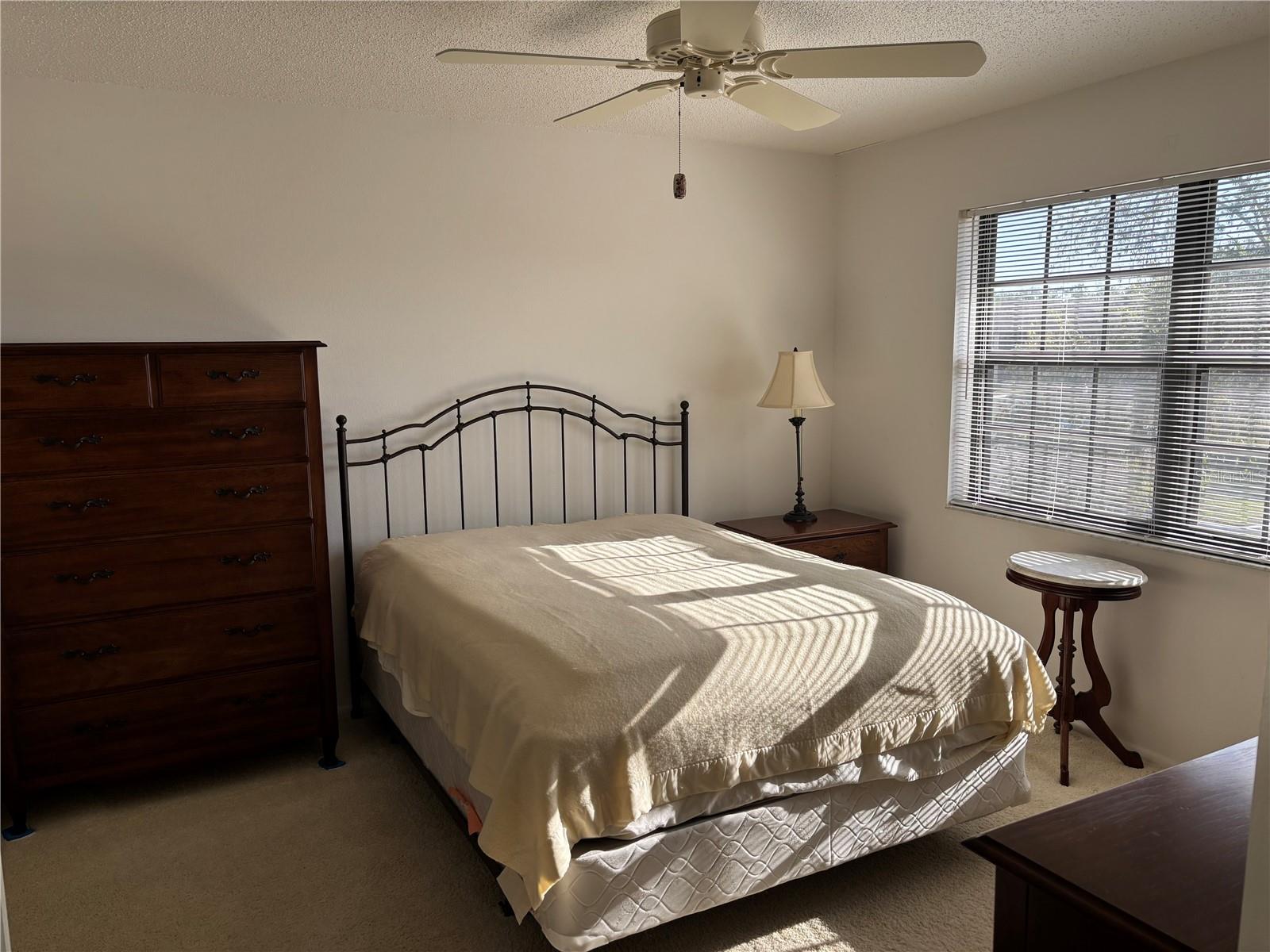 OAKS 04 - Residential