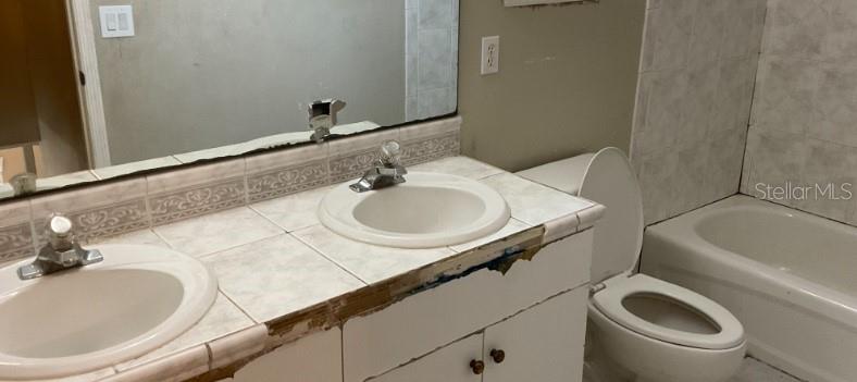 SWALLOWS EAST - Residential