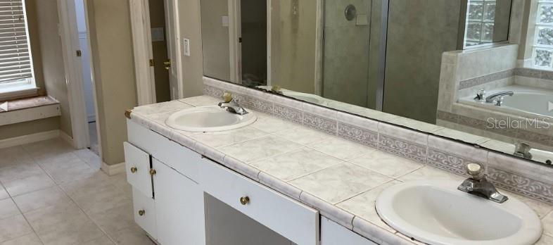 SWALLOWS EAST - Residential