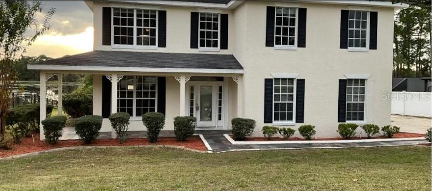 ***Investor Special***CASH ONLY***Come check out this 5-bedroom, 2.5-bath home conveniently located close to I-4.  Property needs some TLC and updating. Buyer is responsible for doing their own due diligence. ***Seller will only accept CASH Offers*** Incomplete offers and offers that do not include ALL of the attachments in the MLS will not be reviewed by the seller. ***Seller will not make any repairs*** Maximum inspection period is 5-days. Minimum EMD is $5,000.  Please read the Offer Instructions regarding the closing date and put an accurate closing date on the contract. *The seller will only use their PREFERRED TITLE COMPANY (see Offer Instructions)*  If it is still active in the MLS, the seller has not accepted an offer.  No need to ask.  Seller responds to most offers in 24 hours but please allow up to 72 hours for a response.