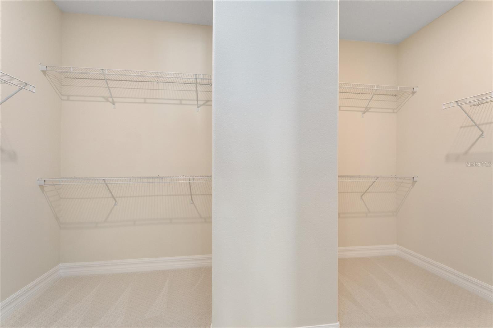 PHILLIPS GROVE TR J - Residential Lease