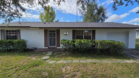 Photo of 15020 SW 35th Circle, Ocala, FL 34473 (MLS # OM710318)