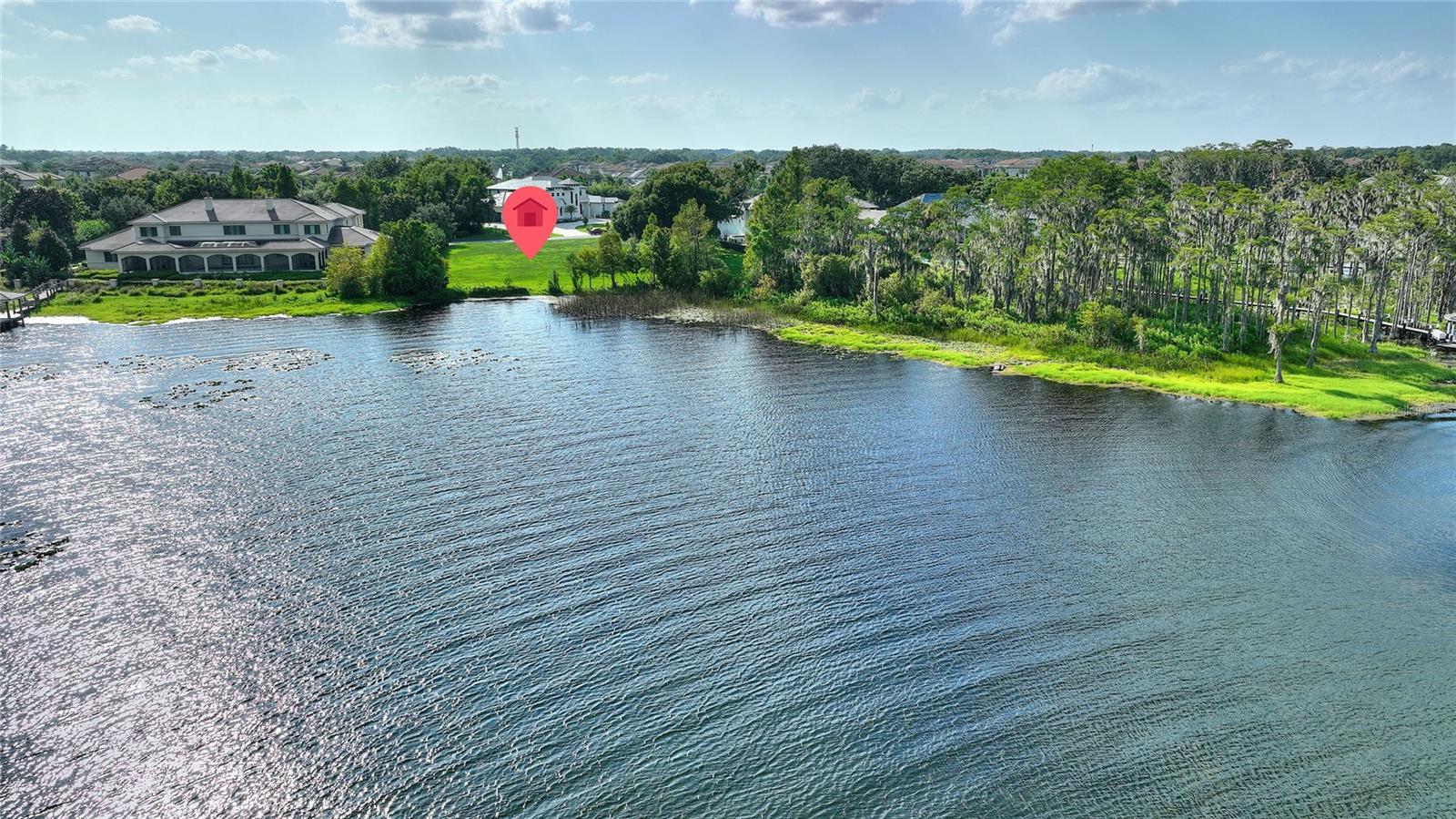 CHAINE DU LAC - Land