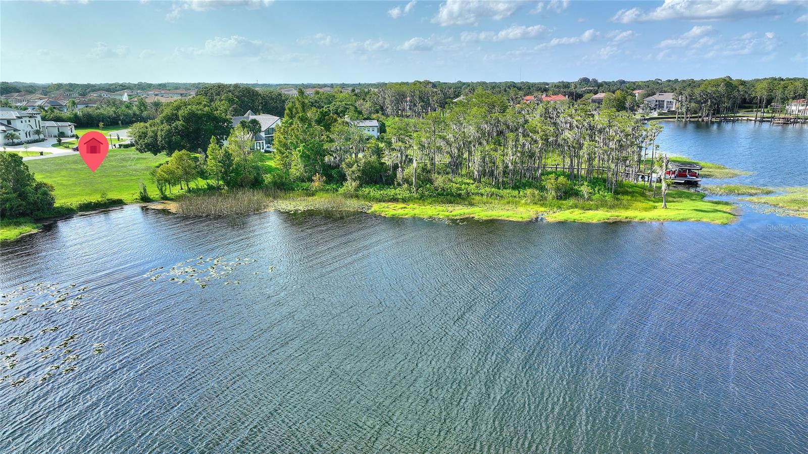 CHAINE DU LAC - Land