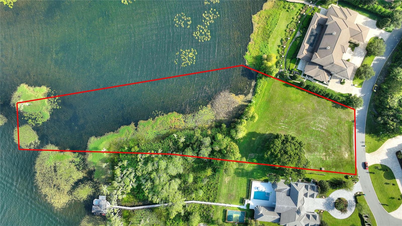 CHAINE DU LAC - Land