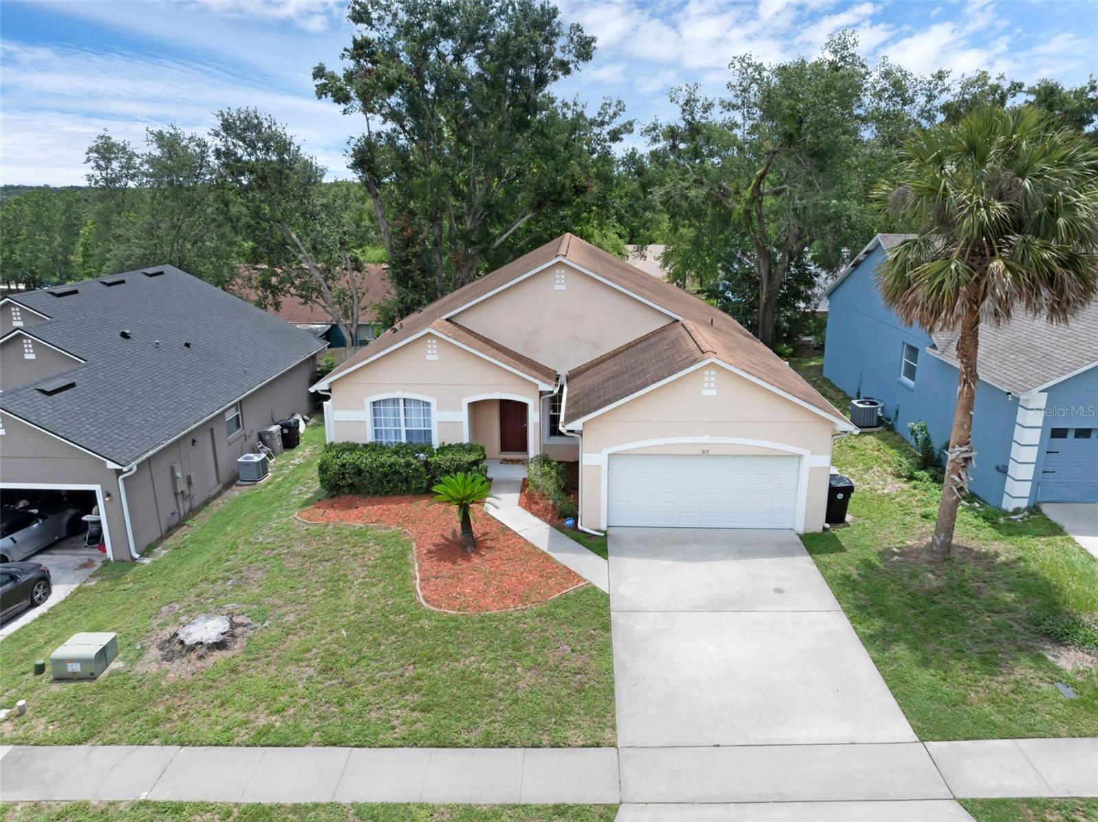 917 DEKLEVA DRIVE