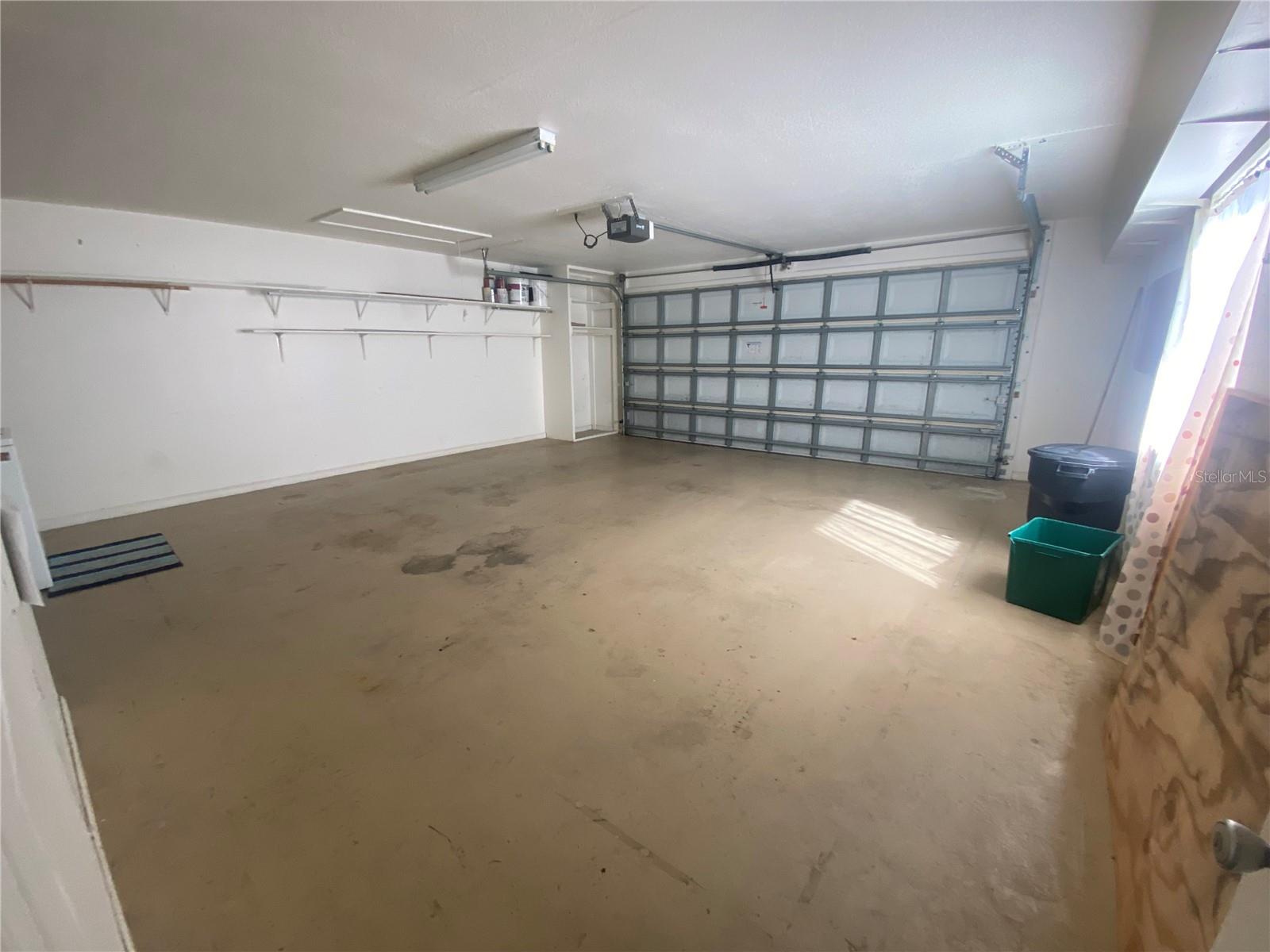 FAIRGREEN UNIT 04 - Residential Lease