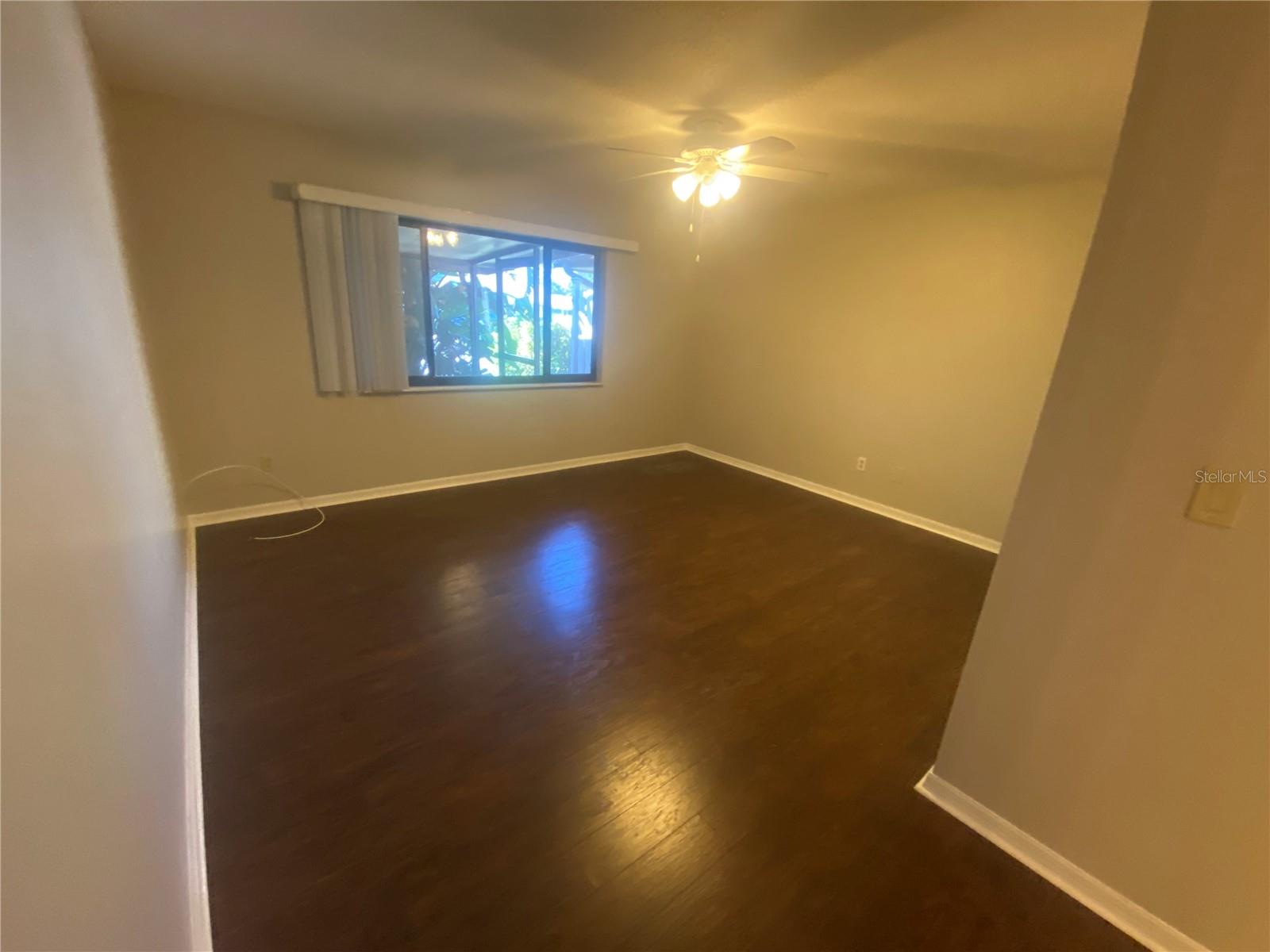 FAIRGREEN UNIT 04 - Residential Lease
