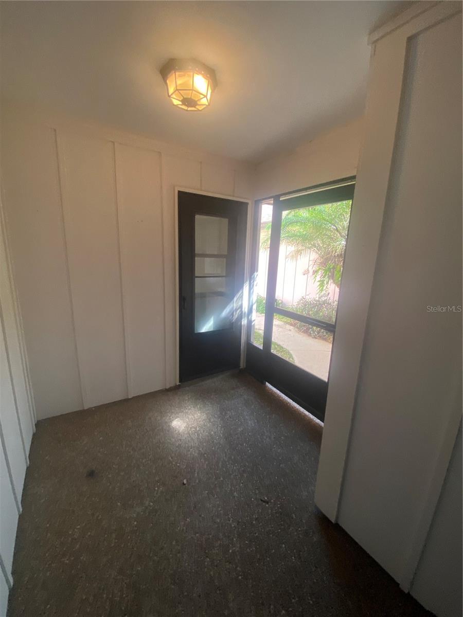 FAIRGREEN UNIT 04 - Residential Lease