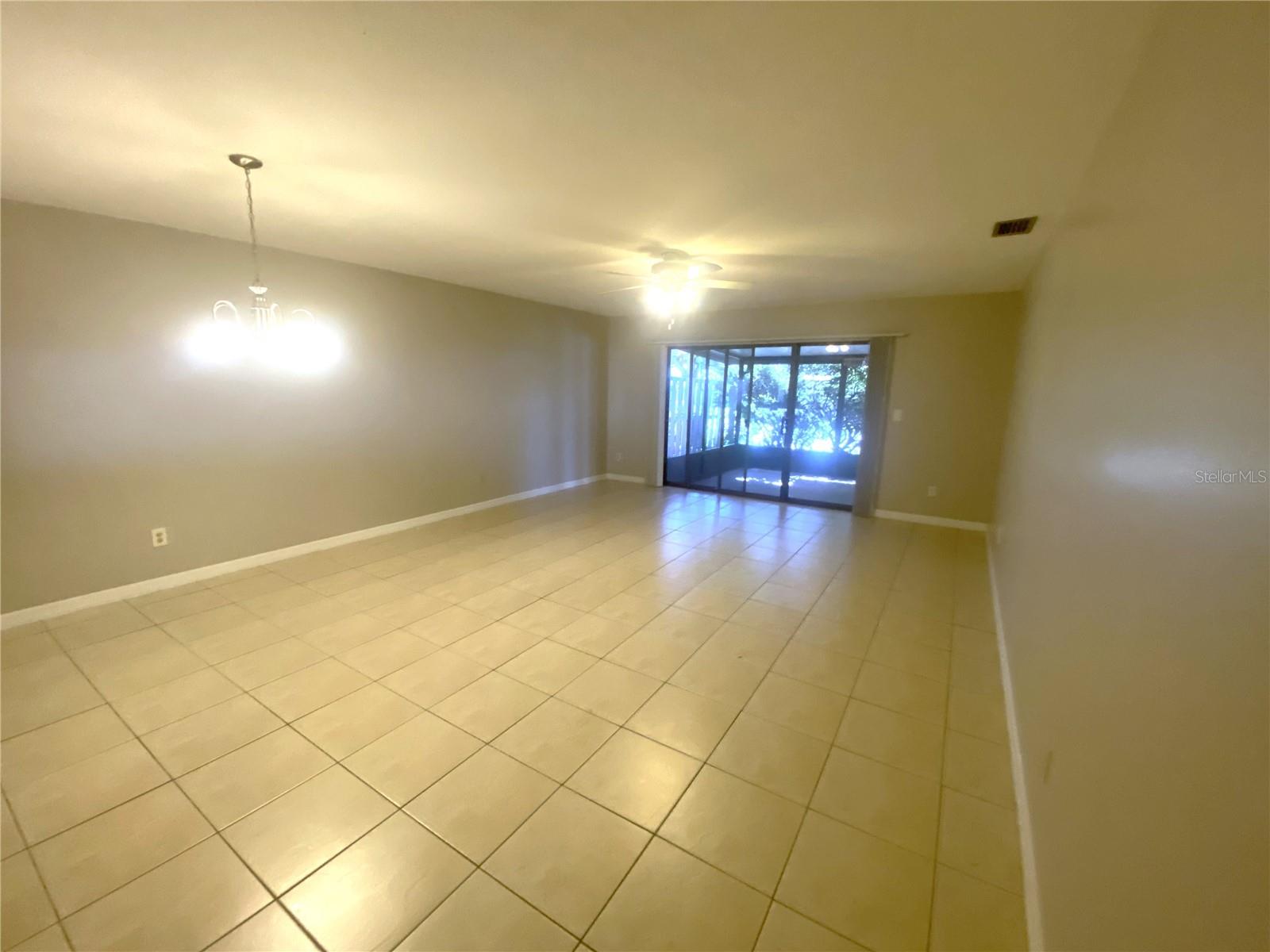 FAIRGREEN UNIT 04 - Residential Lease