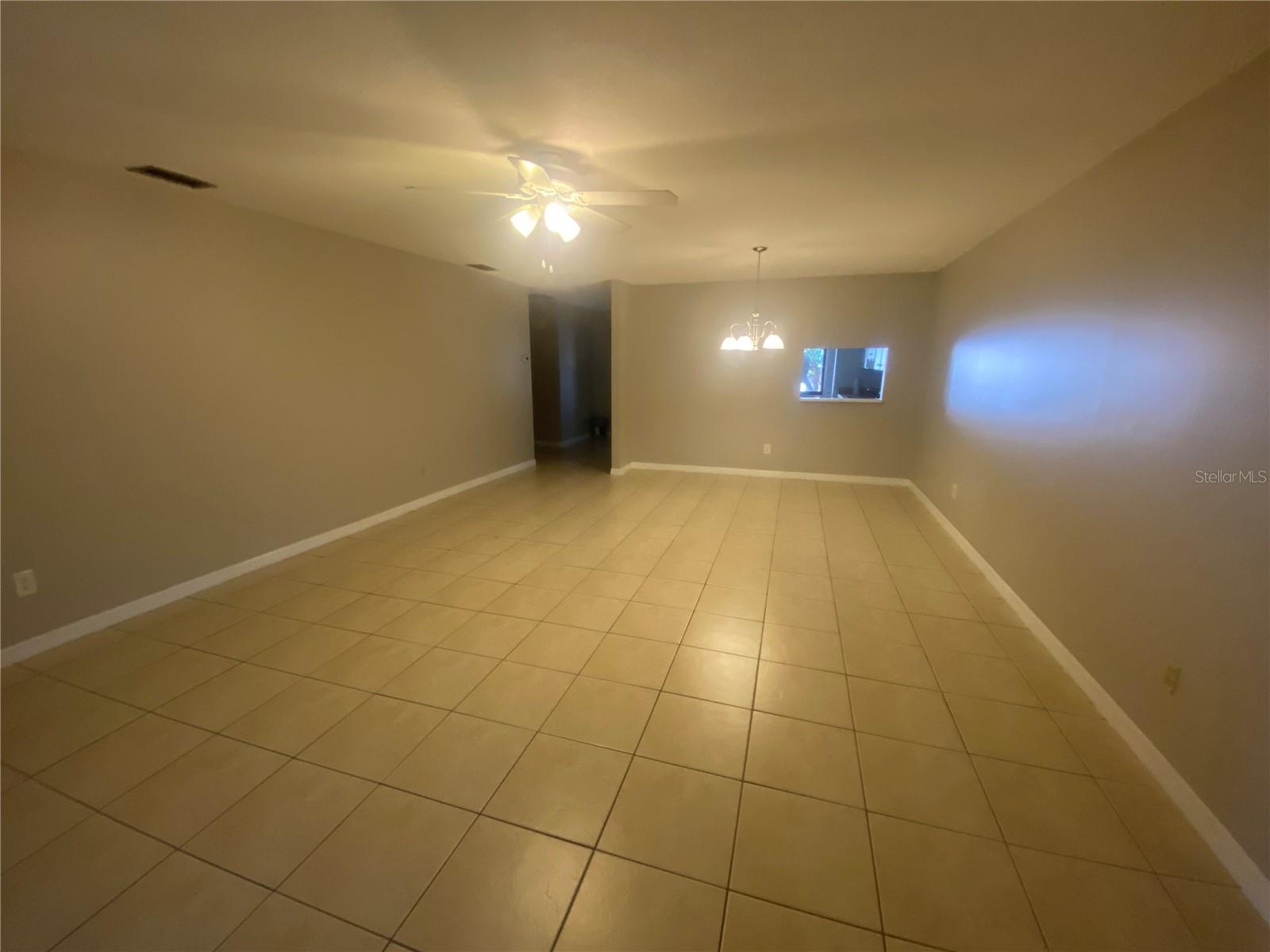 FAIRGREEN UNIT 04 - Residential Lease