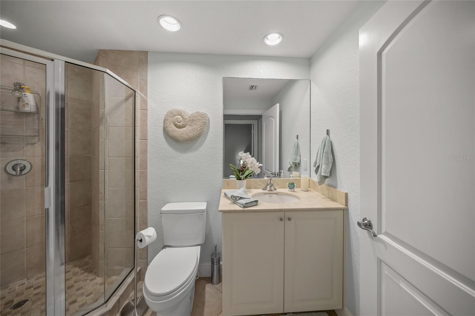 VILLAS/HARBOR VILLAGE - Residential