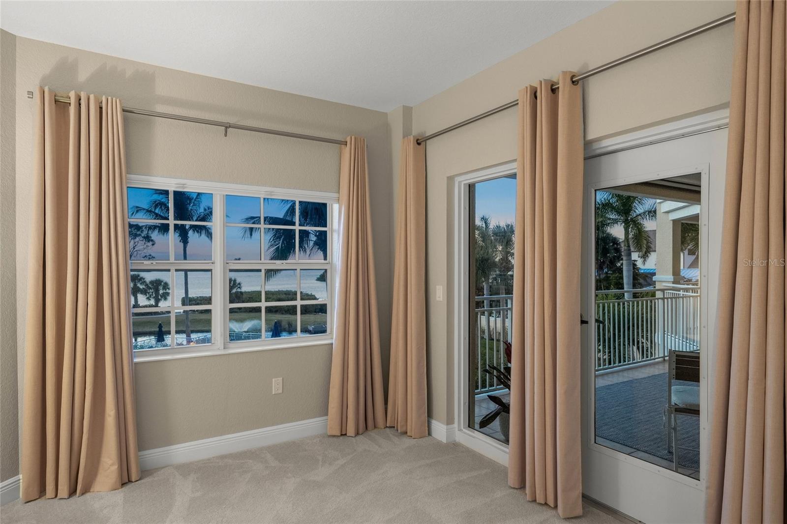 VILLAS/HARBOR VILLAGE - Residential