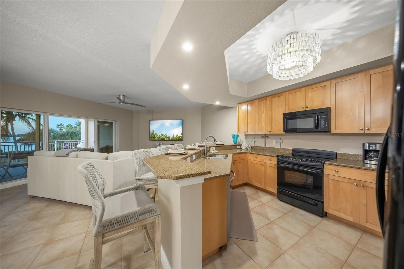 VILLAS/HARBOR VILLAGE - Residential