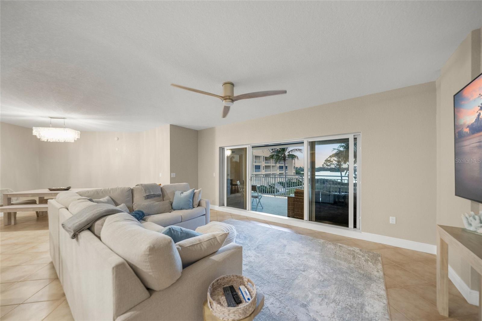 VILLAS/HARBOR VILLAGE - Residential