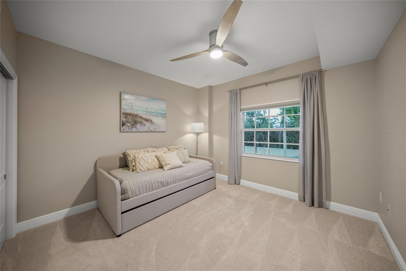 VILLAS/HARBOR VILLAGE - Residential