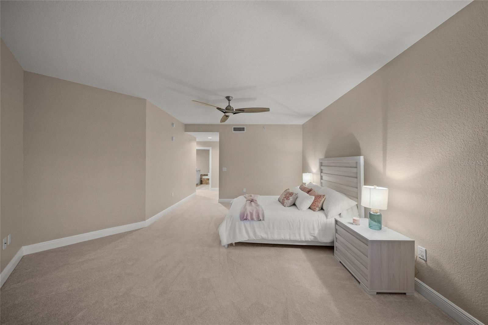 VILLAS/HARBOR VILLAGE - Residential