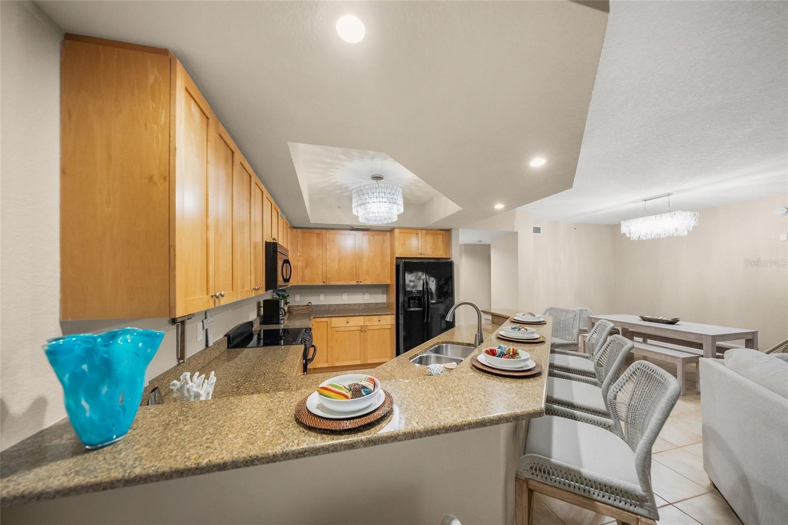 VILLAS/HARBOR VILLAGE - Residential