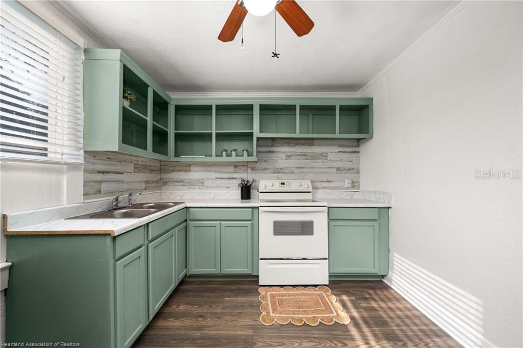 PALMHURST SUB - Residential