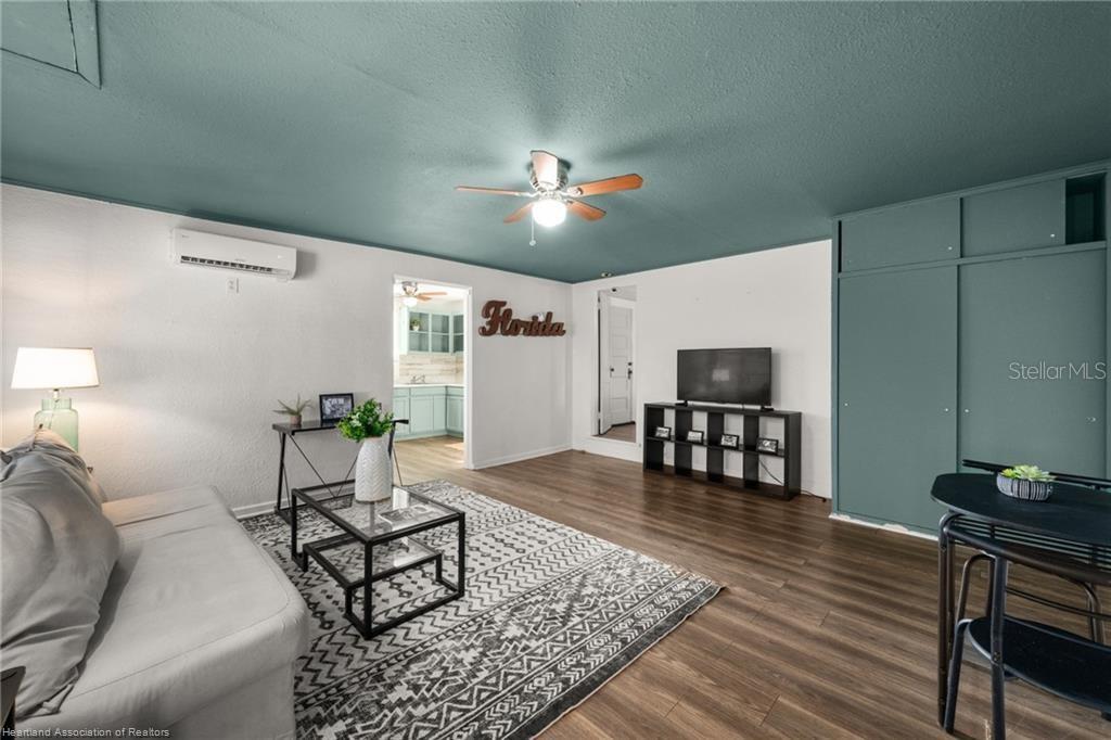 PALMHURST SUB - Residential