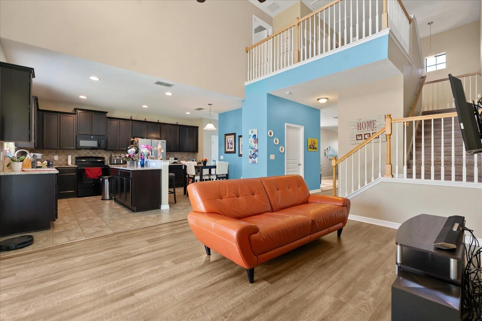 LAGO BUENDIA PH 2 - Residential