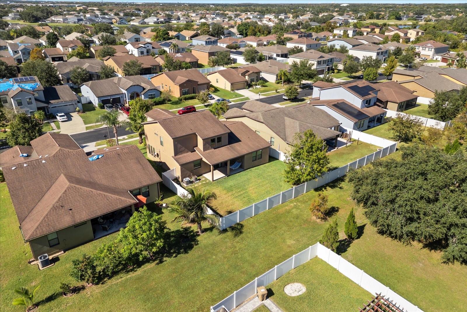 LAGO BUENDIA PH 2 - Residential