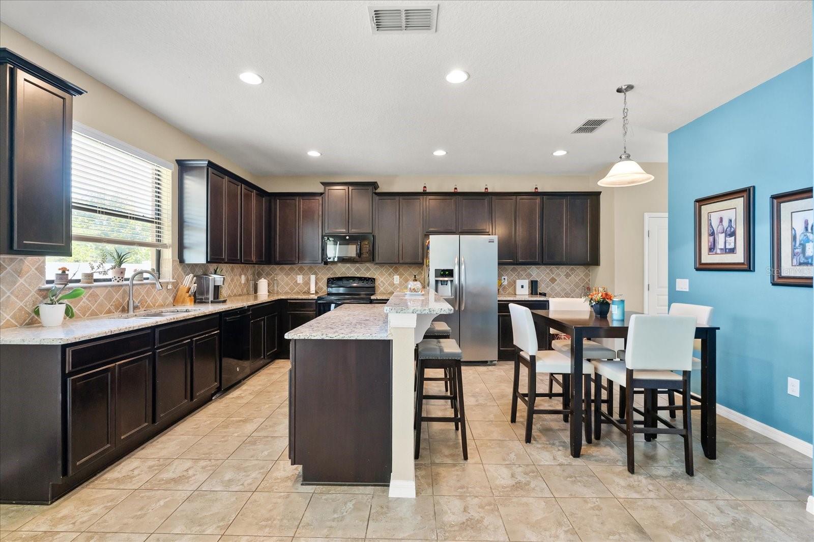 LAGO BUENDIA PH 2 - Residential