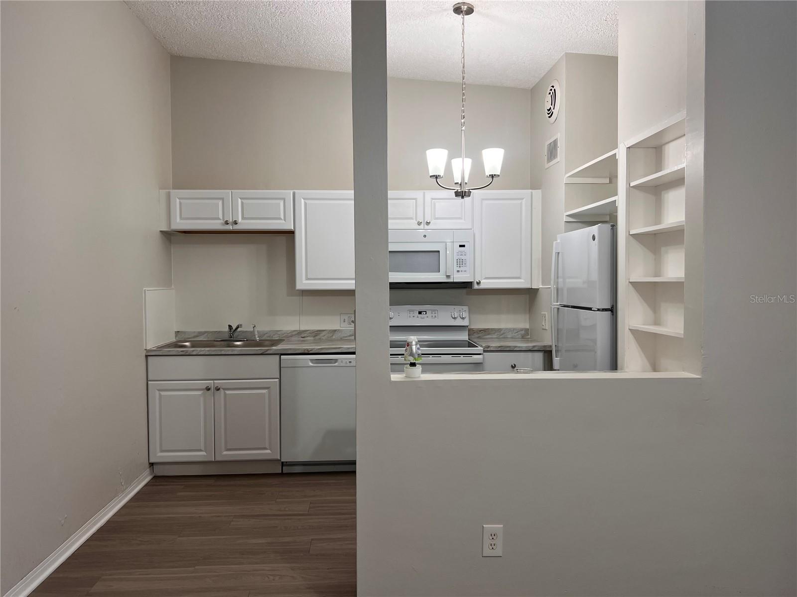 PORACHS ADD 3 - Residential Lease