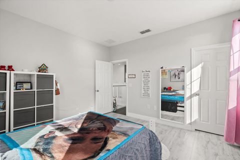 Tiny photo for 359 Blue Cypress Drive, Groveland, FL 34736 (MLS # O6359935)