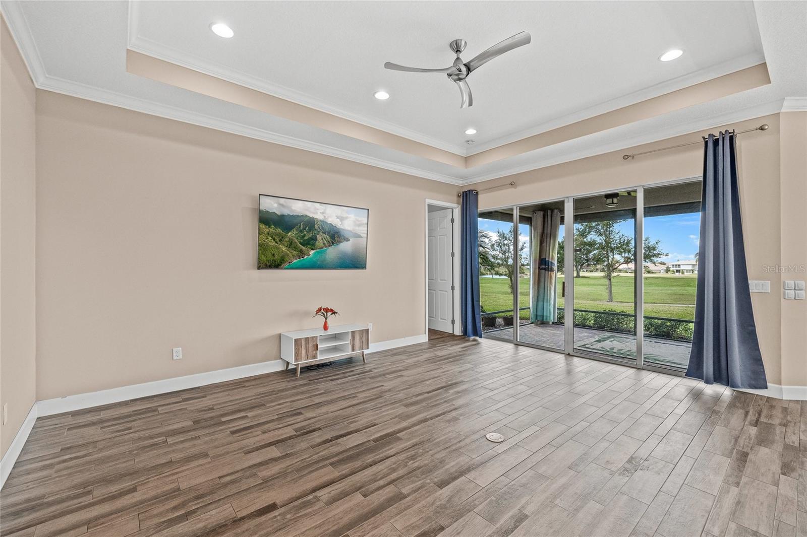 SUN CITY CENTER UNIT 274 & 2 - Residential