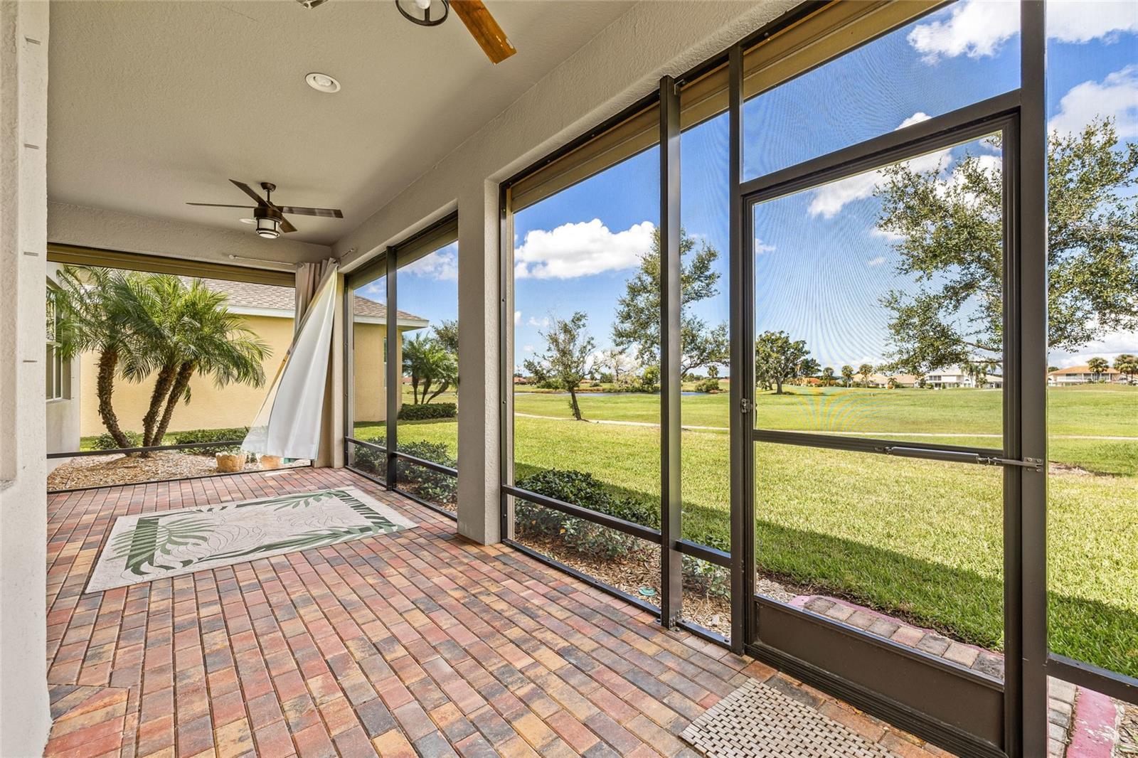 SUN CITY CENTER UNIT 274 & 2 - Residential