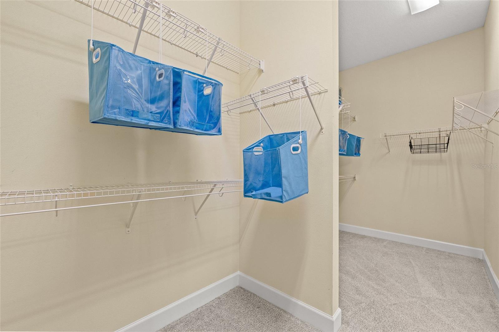 SUN CITY CENTER UNIT 274 & 2 - Residential