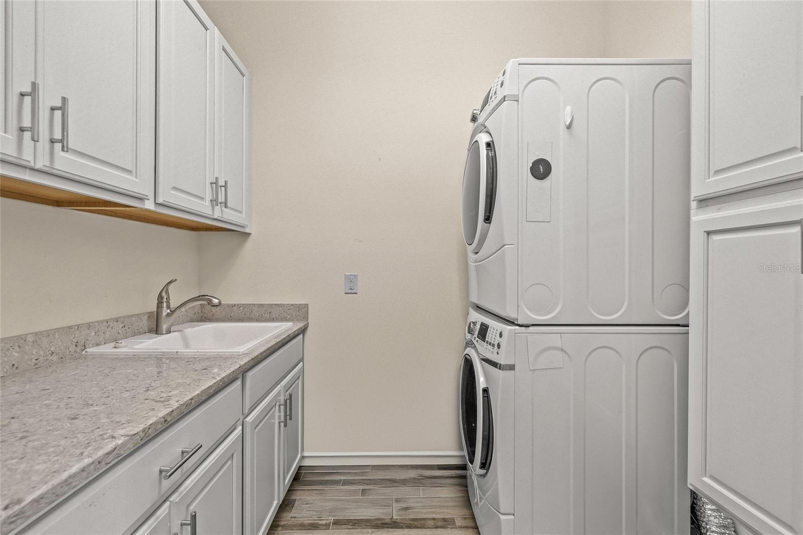 SUN CITY CENTER UNIT 274 & 2 - Residential