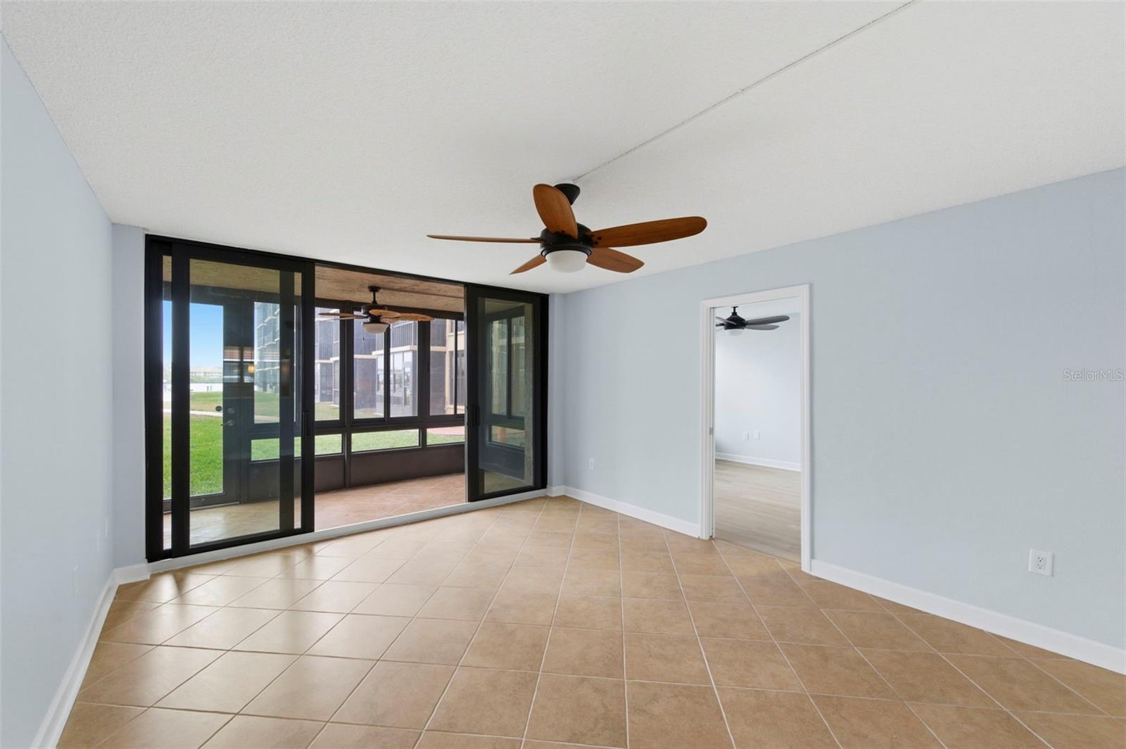 BAY MARINER THE CONDO - Residential