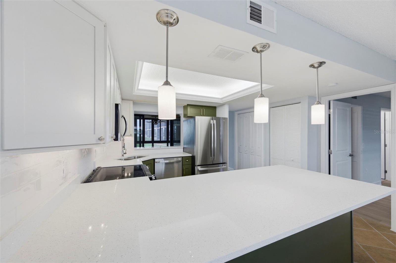 BAY MARINER THE CONDO - Residential