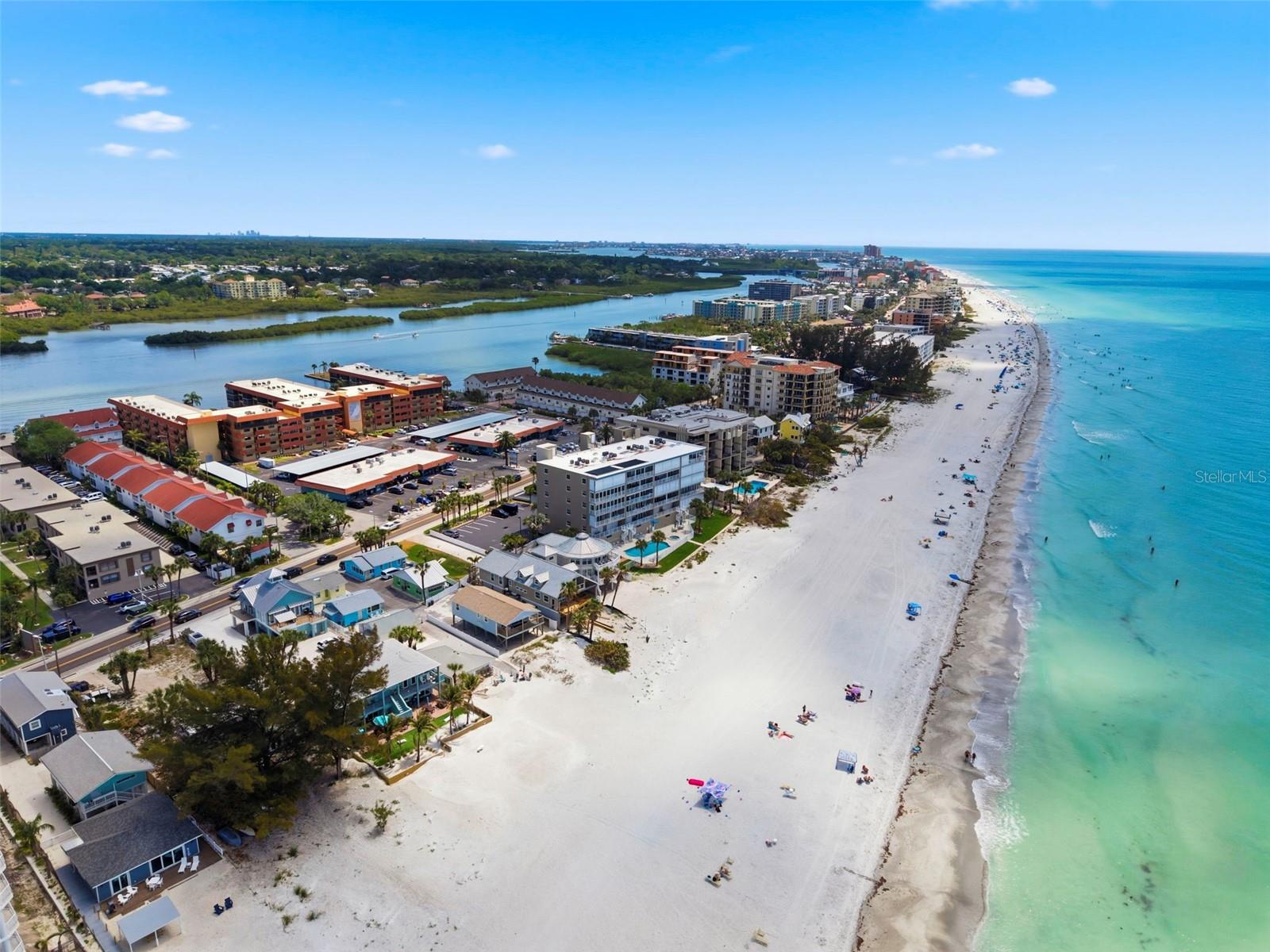 BAY MARINER THE CONDO - Residential