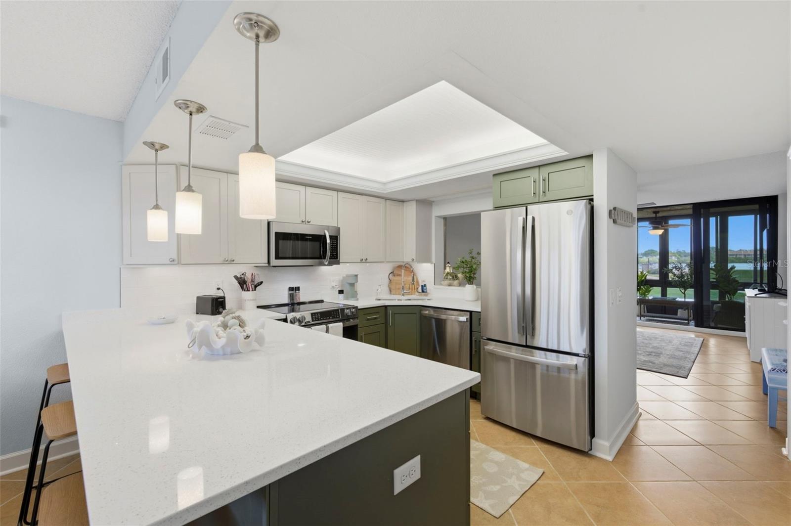 BAY MARINER THE CONDO - Residential