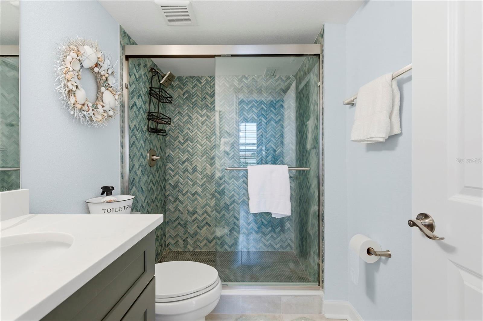 BAY MARINER THE CONDO - Residential