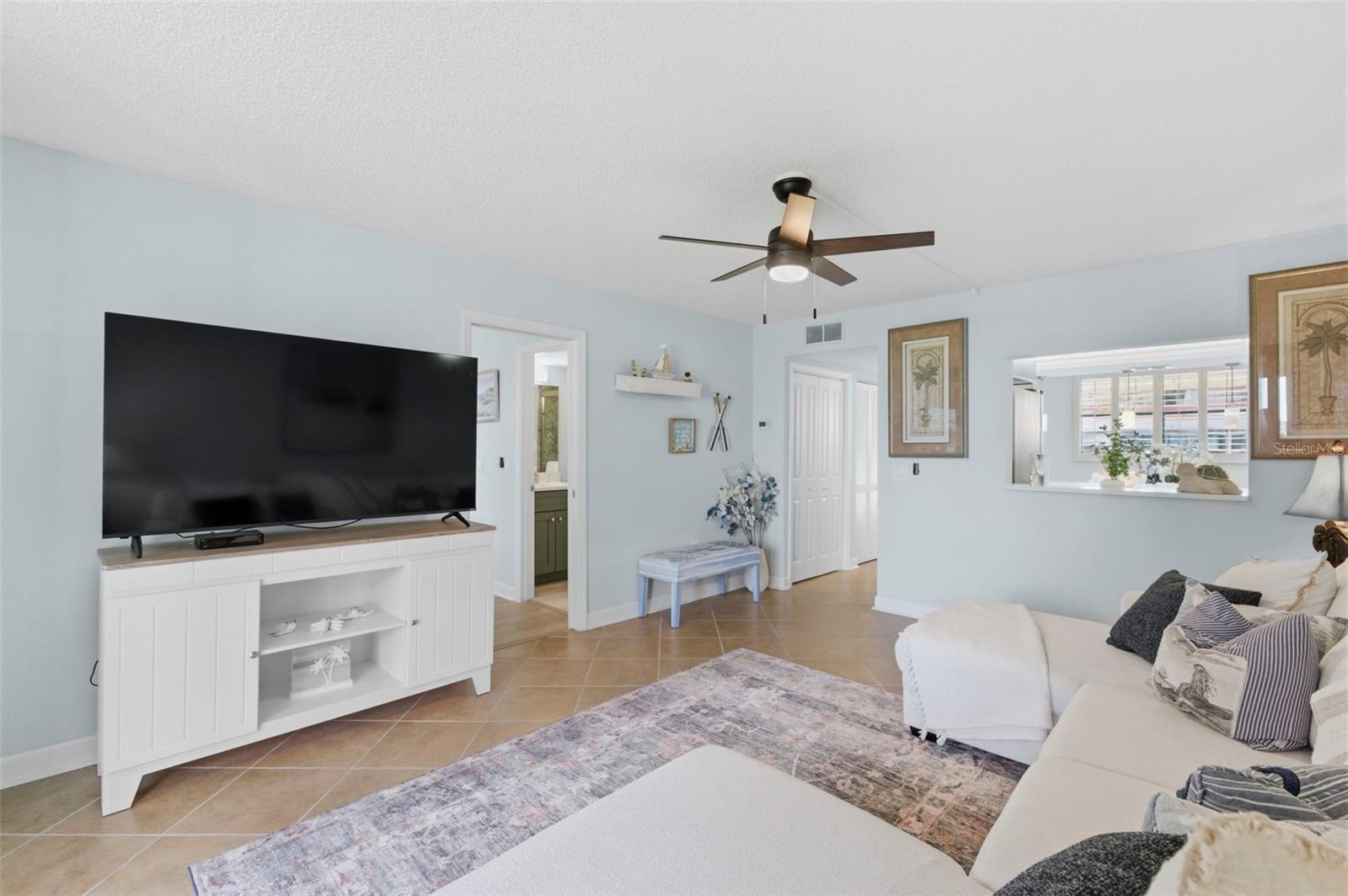 BAY MARINER THE CONDO - Residential