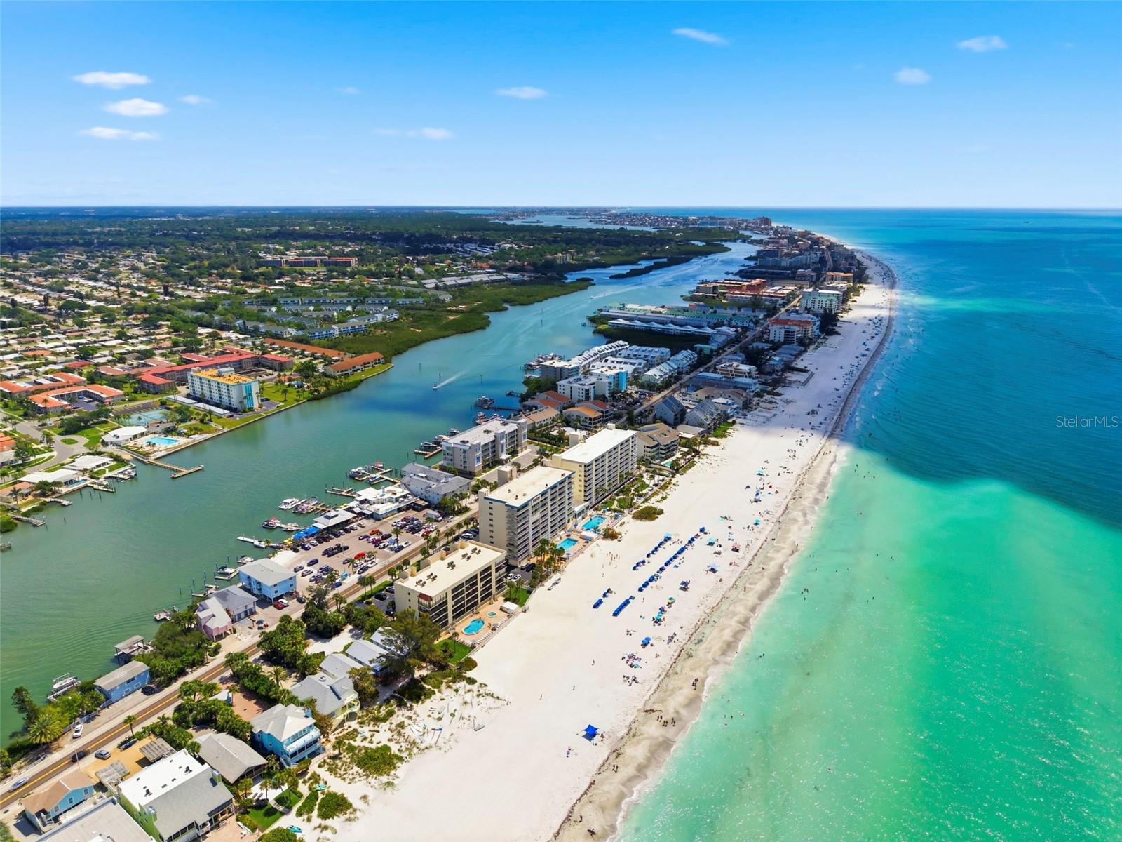 BAY MARINER THE CONDO - Residential