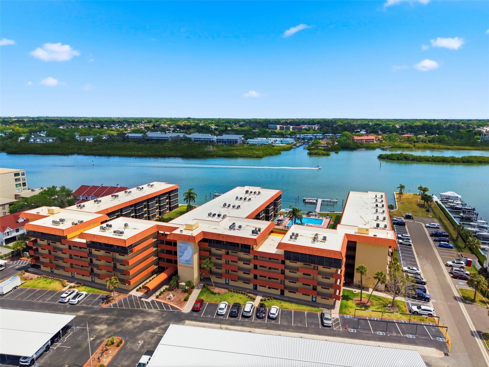 BAY MARINER THE CONDO - Residential