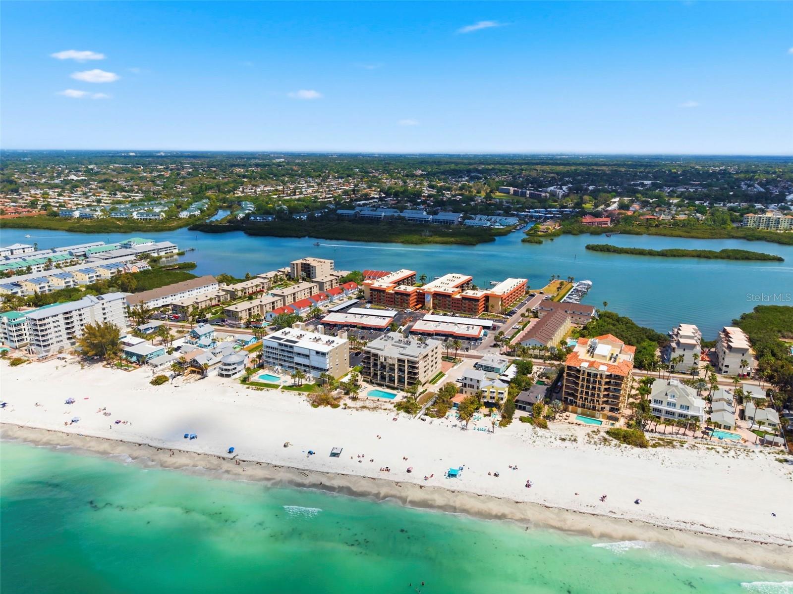 BAY MARINER THE CONDO - Residential