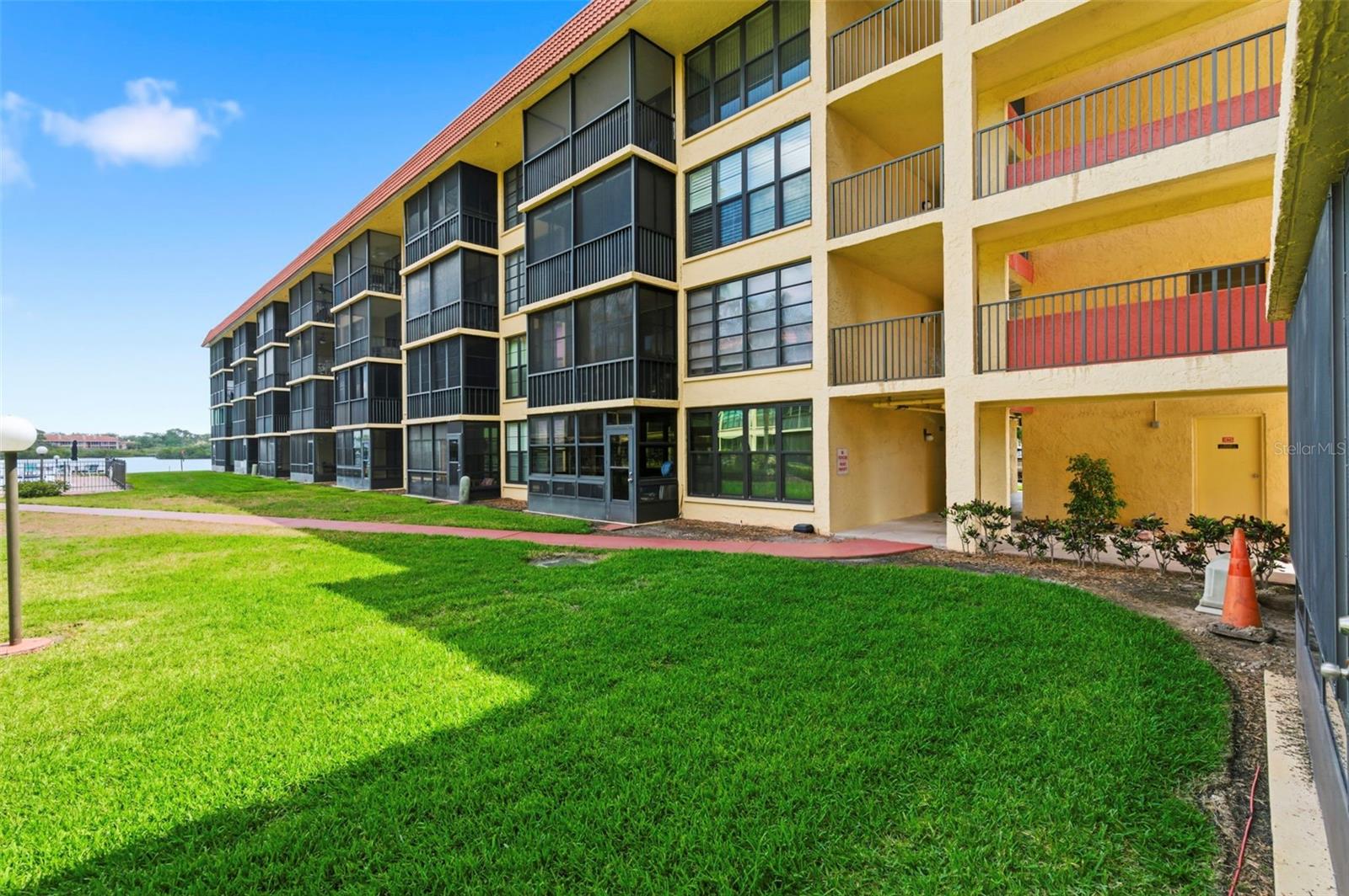 BAY MARINER THE CONDO - Residential