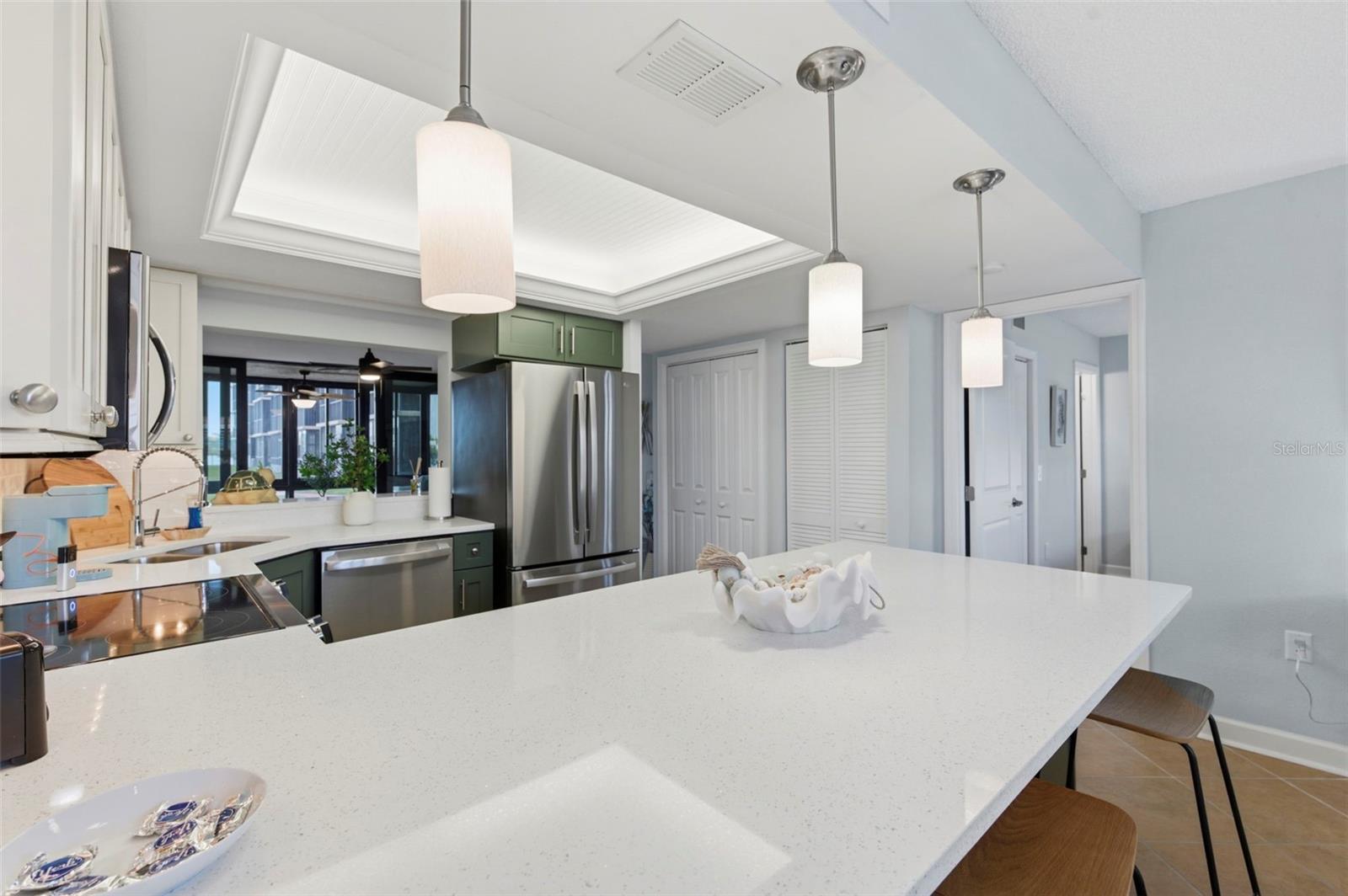 BAY MARINER THE CONDO - Residential