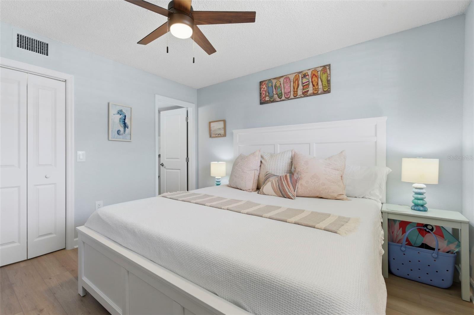 BAY MARINER THE CONDO - Residential