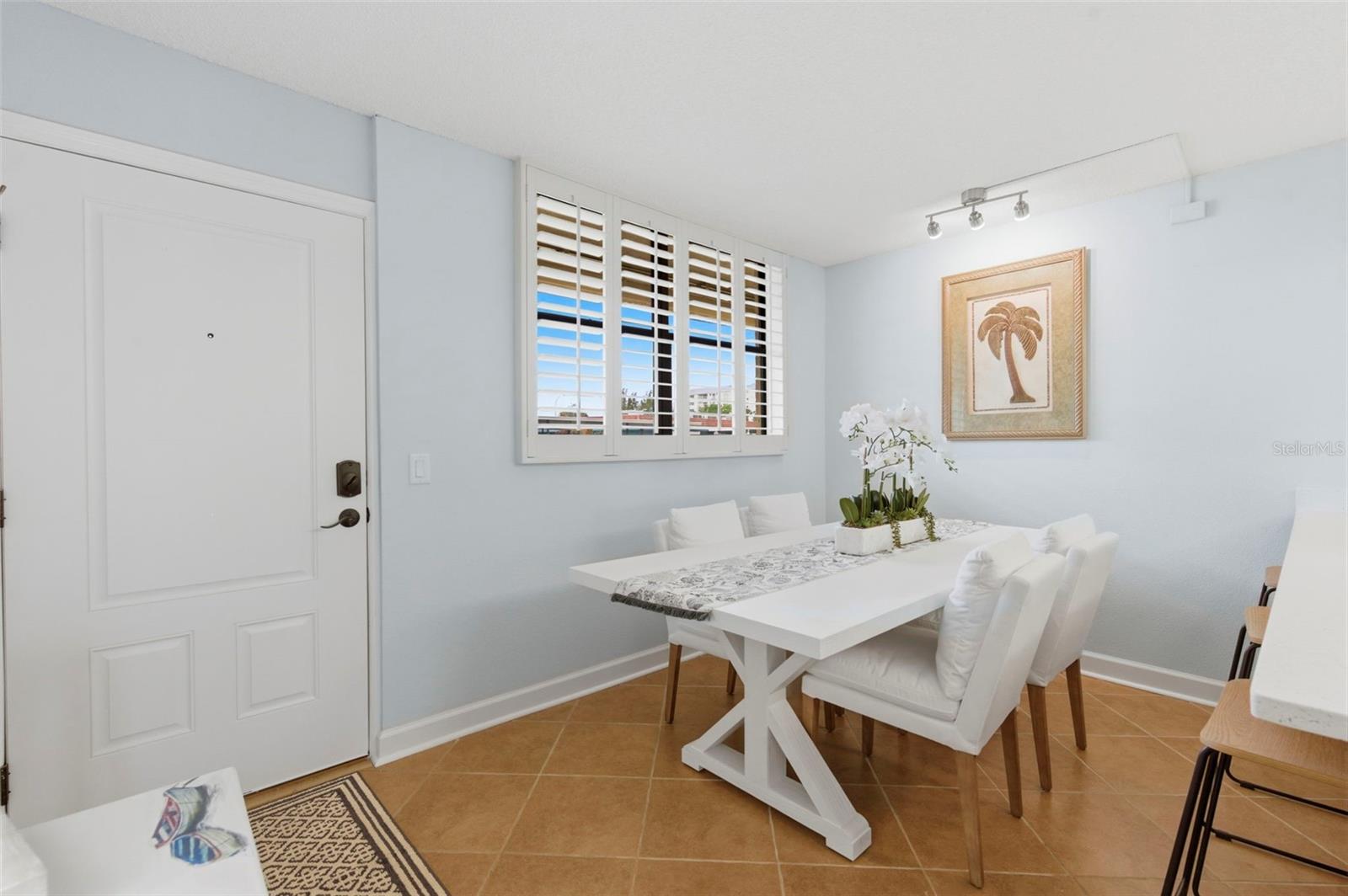 BAY MARINER THE CONDO - Residential