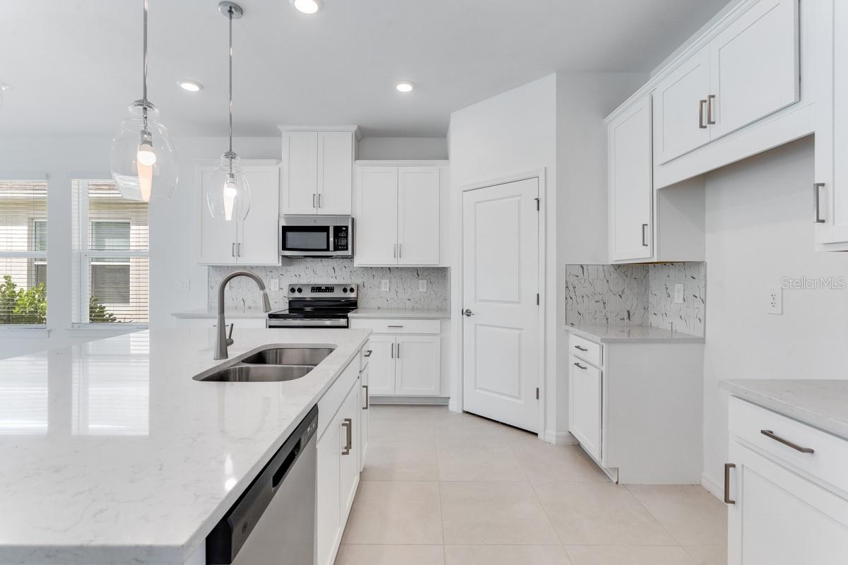1580 LAUREL BROOK LANE